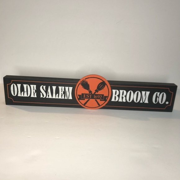 Halloween olde Salem broom co. Established 1692 wooden sign - Picture 1 of 15